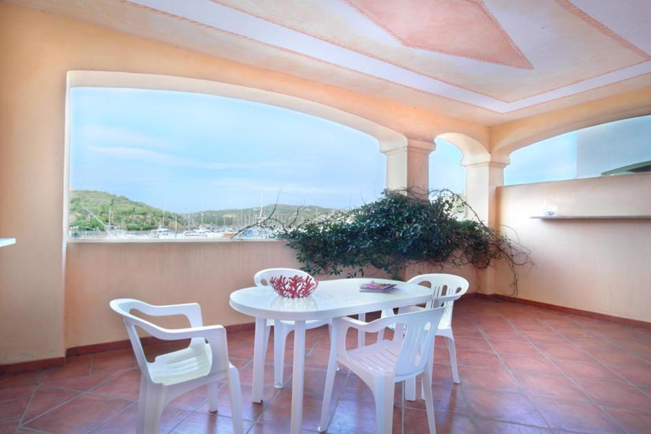 Perla Del Porto Apartments Santa Teresa Gallura Exterior foto